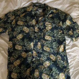 Good Fellow Hawaiian shirt size medium